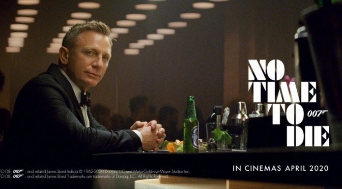 Daniel-Craig-vs-James-Bond-Heineken