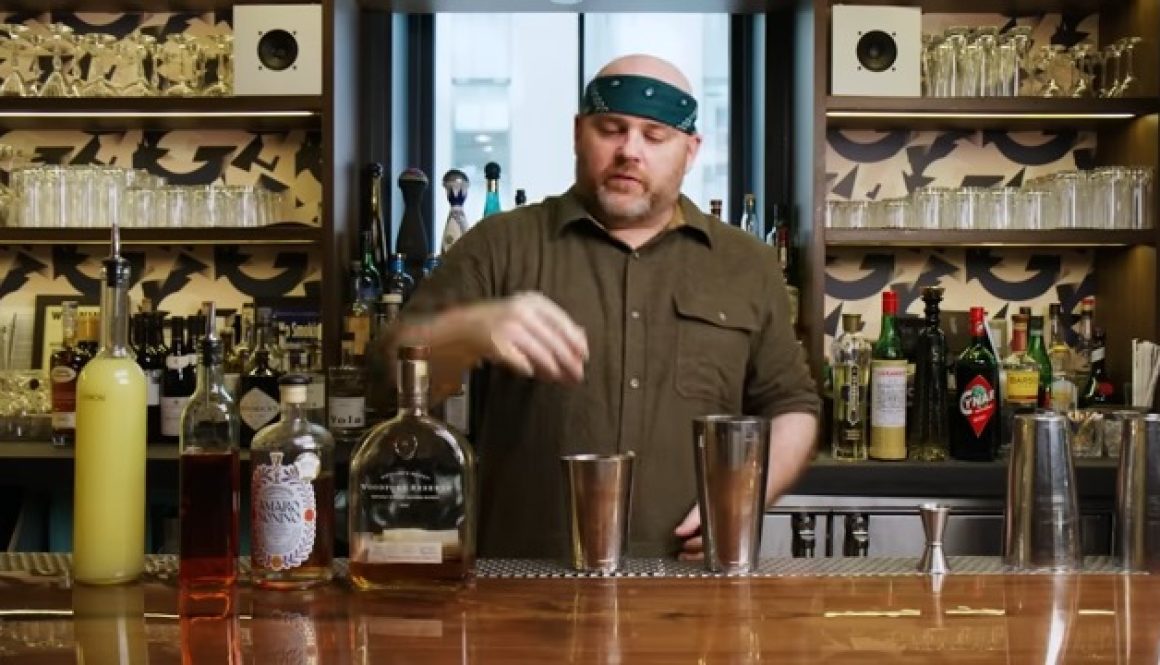 Bartender Mixes Levels of Whiskey Cocktails Bon App├⌐tit(0)