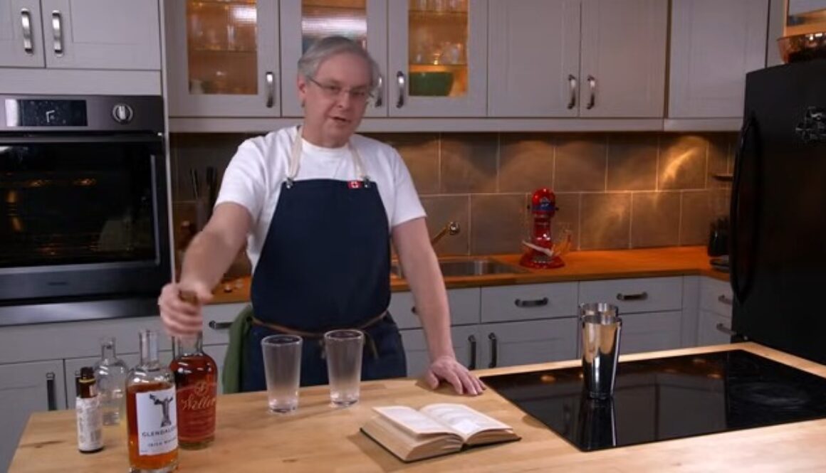 Whiskey Sour Cocktail - Bourbon Vs Irish Whiskey - Cocktails After Dark(0)